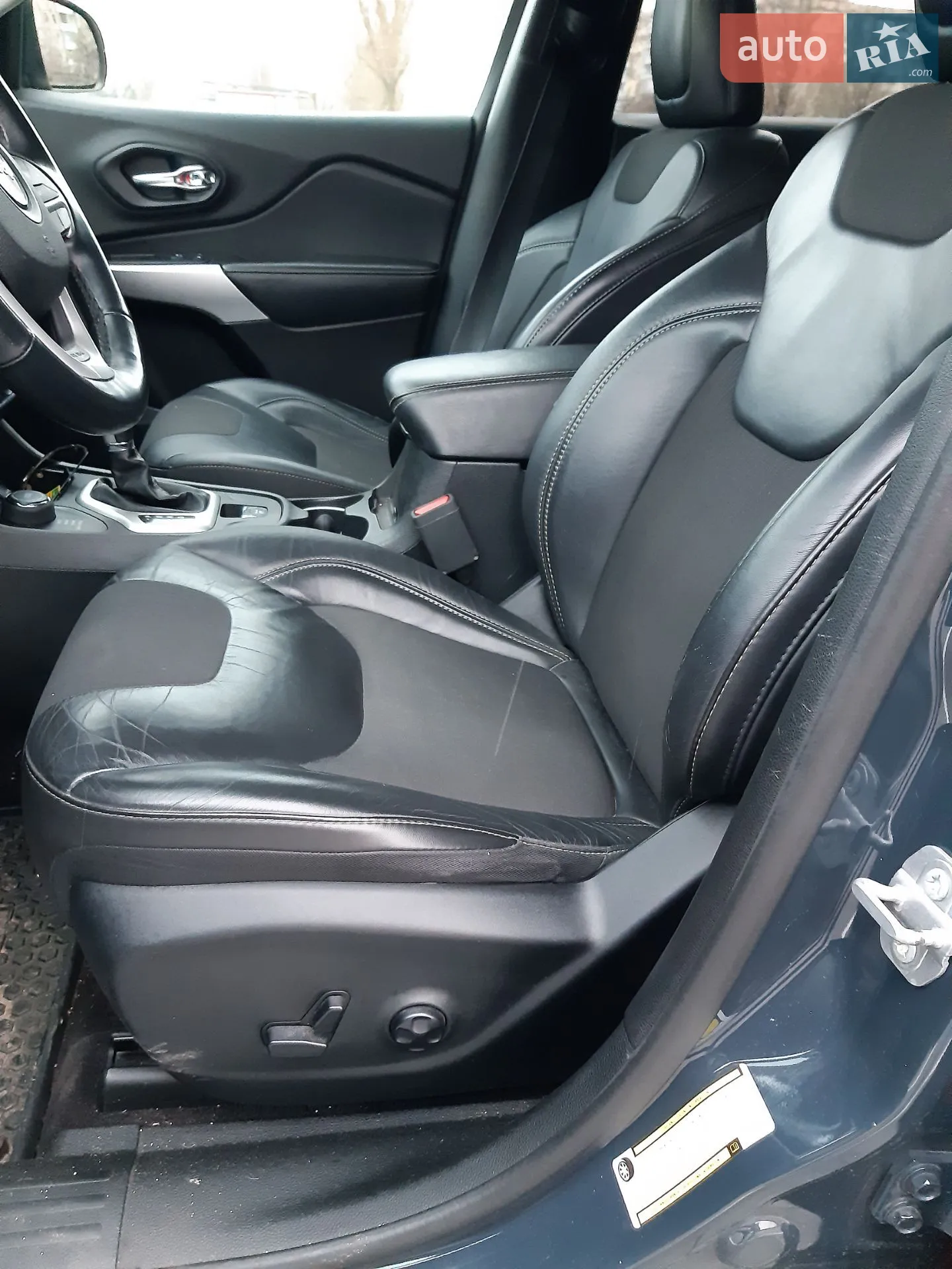 2017 Jeep Cherokee - мініатюра 11