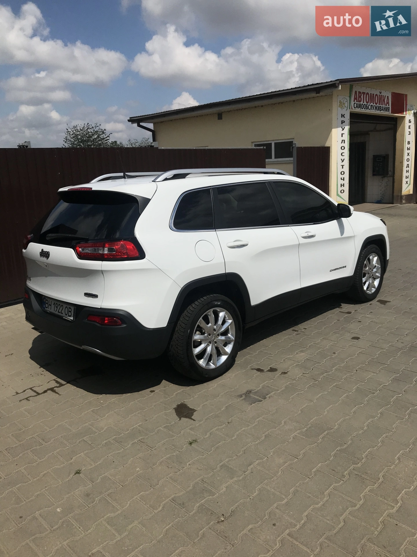 2015 Jeep Cherokee - мініатюра 4