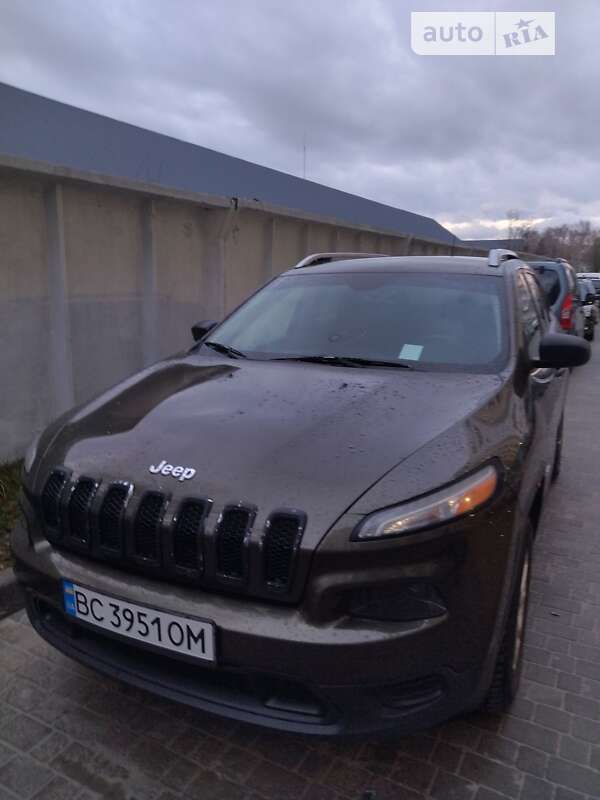 Позашляховик / Кросовер Jeep Cherokee 2015 в Львові