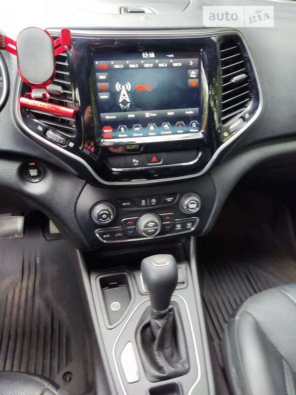 Позашляховик / Кросовер Jeep Cherokee 2018 в Києві