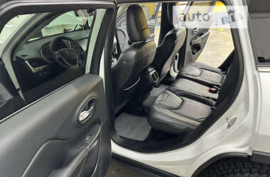 Позашляховик / Кросовер Jeep Cherokee 2014 в 