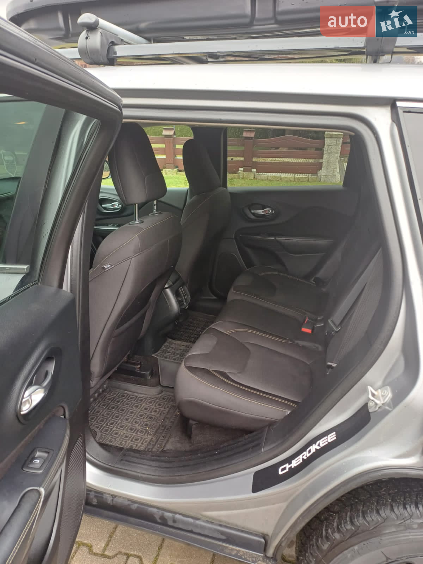 2015 Jeep Cherokee - мініатюра 24