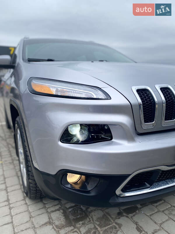 Внедорожник / Кроссовер Jeep Cherokee 2017 в Ирпене фото 3 Внедорожник / Кроссовер Jeep Cherokee 2017 в Ирпене