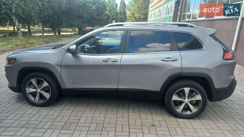 Позашляховик / Кросовер Jeep Cherokee 2018 в Запоріжжі