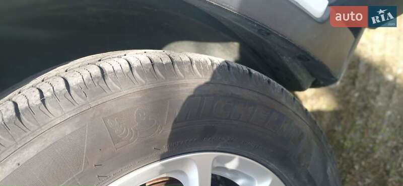 Внедорожник / Кроссовер Jeep Cherokee 2014 в Запорожье