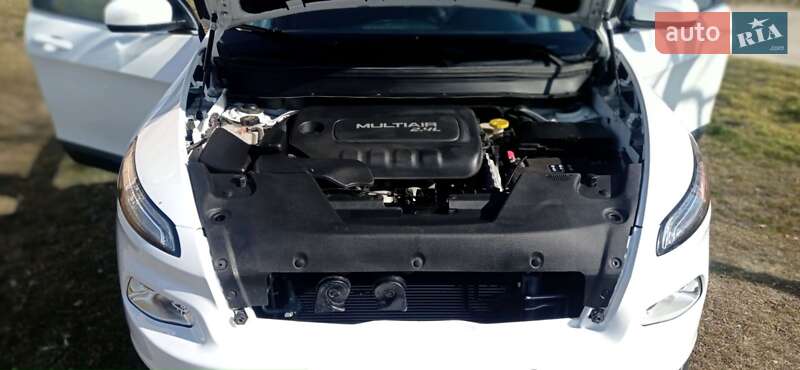 Внедорожник / Кроссовер Jeep Cherokee 2014 в Запорожье