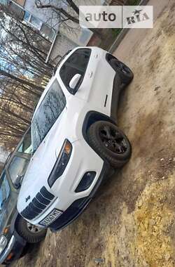 Внедорожник / Кроссовер Jeep Cherokee 2019 в 
