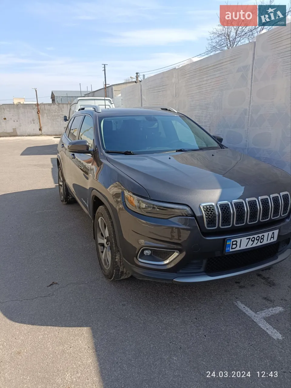 2018 Jeep Cherokee - мініатюра 14