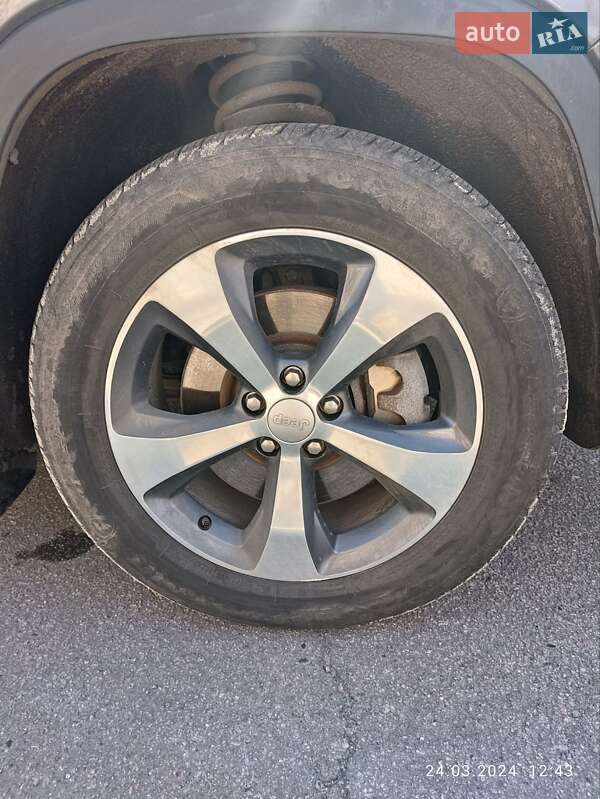 Позашляховик / Кросовер Jeep Cherokee 2019 в Полтаві