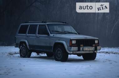 Внедорожник / Кроссовер Jeep Cherokee 1992 в Киеве