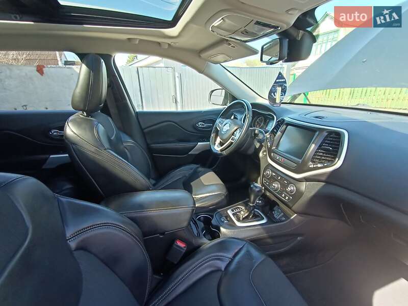 Внедорожник / Кроссовер Jeep Cherokee 2017 в Василькове фото 29 Внедорожник / Кроссовер Jeep Cherokee 2017 в Василькове