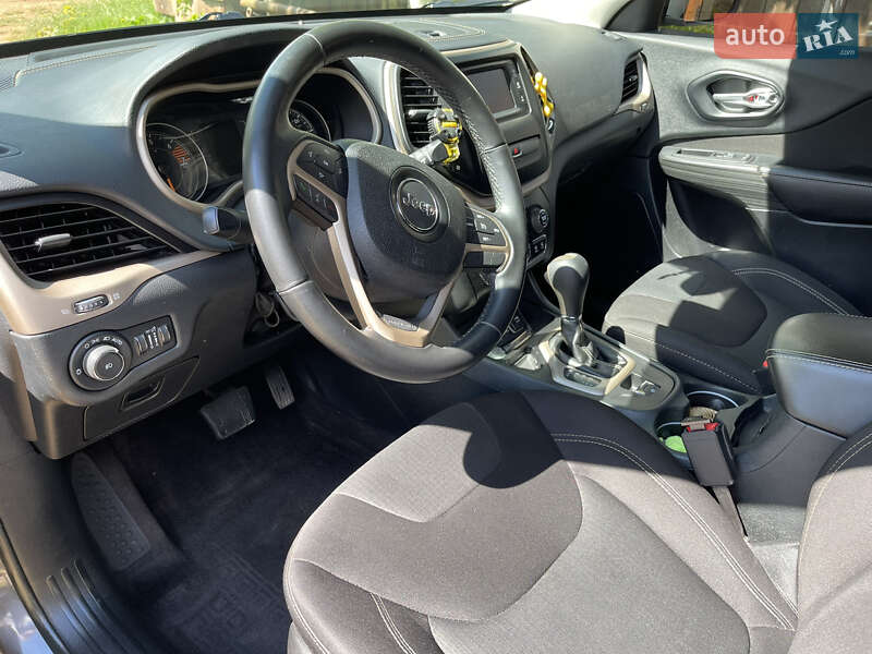 Внедорожник / Кроссовер Jeep Cherokee 2015 в Бережанах фото 11 Внедорожник / Кроссовер Jeep Cherokee 2015 в Бережанах