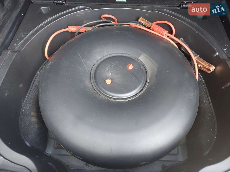 Внедорожник / Кроссовер Jeep Cherokee 2016 в Ужгороде фото 31 Внедорожник / Кроссовер Jeep Cherokee 2016 в Ужгороде