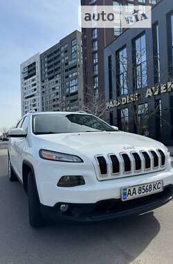 Внедорожник / Кроссовер Jeep Cherokee 2016 в Киеве