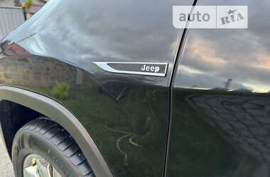 Внедорожник / Кроссовер Jeep Cherokee 2015 в Киеве