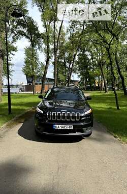 Внедорожник / Кроссовер Jeep Cherokee 2015 в Киеве