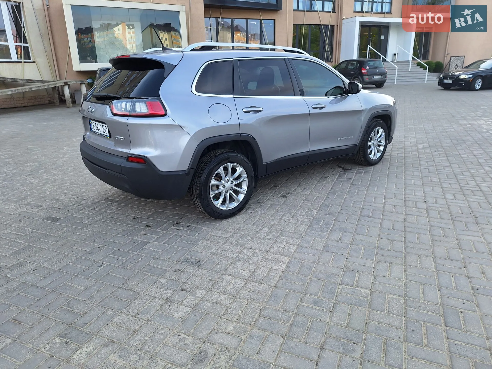 2018 Jeep Cherokee - мініатюра 8