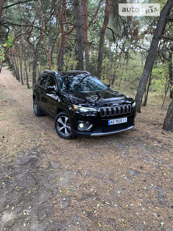 Внедорожник / Кроссовер Jeep Cherokee 2018 в Днепре