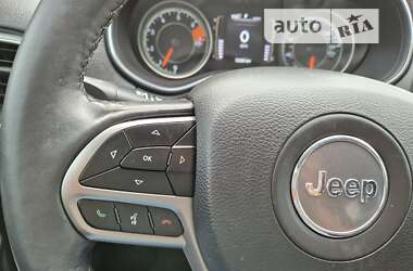 Внедорожник / Кроссовер Jeep Cherokee 2018 в Калуше