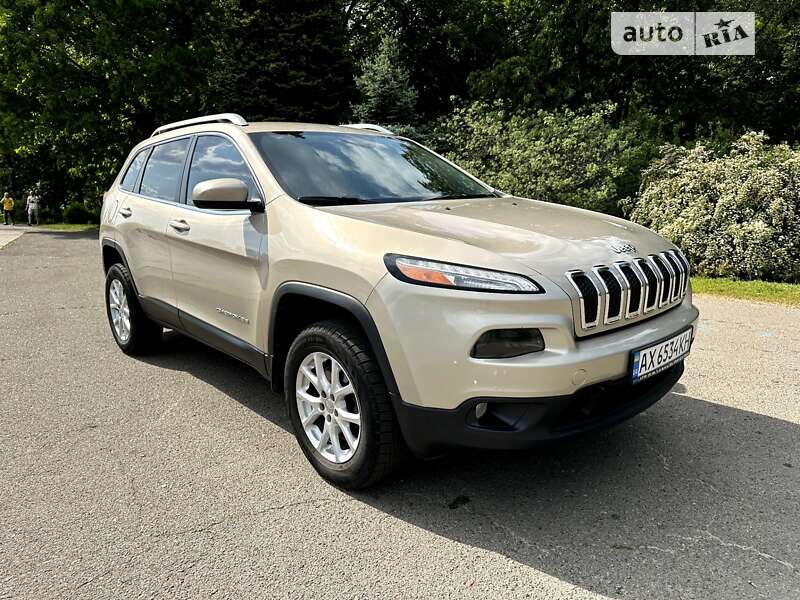 Внедорожник / Кроссовер Jeep Cherokee 2014 в Киеве