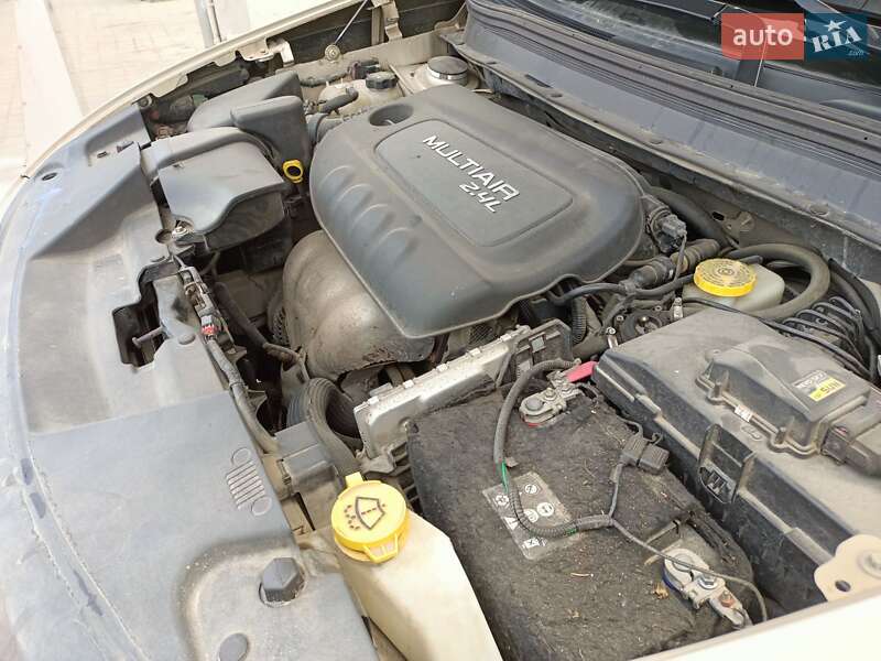 Позашляховик / Кросовер Jeep Cherokee 2015 в Львові