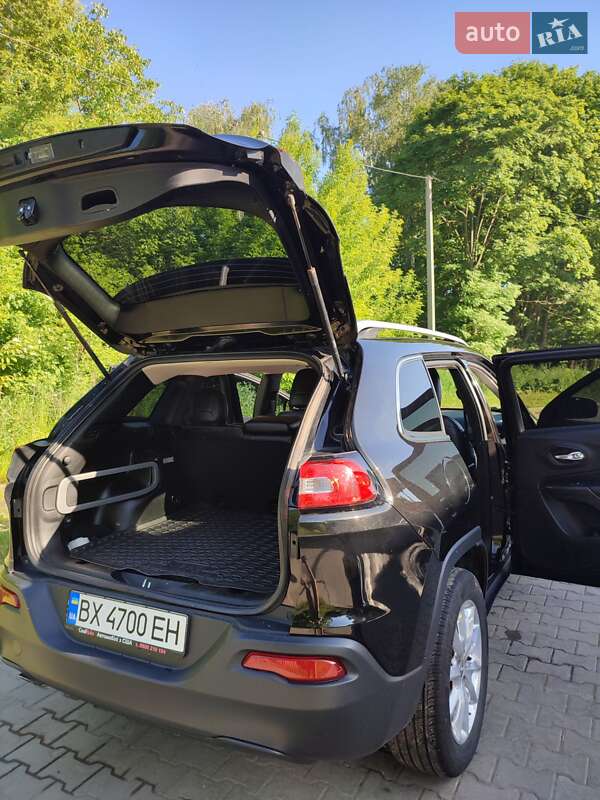 Внедорожник / Кроссовер Jeep Cherokee 2016 в Староконстантинове фото 5 Внедорожник / Кроссовер Jeep Cherokee 2016 в Староконстантинове