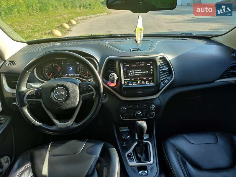 Внедорожник / Кроссовер Jeep Cherokee 2016 в Староконстантинове фото 3 Внедорожник / Кроссовер Jeep Cherokee 2016 в Староконстантинове