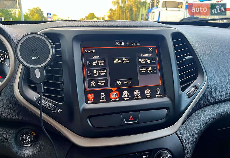 Внедорожник / Кроссовер Jeep Cherokee 2014 в Киеве