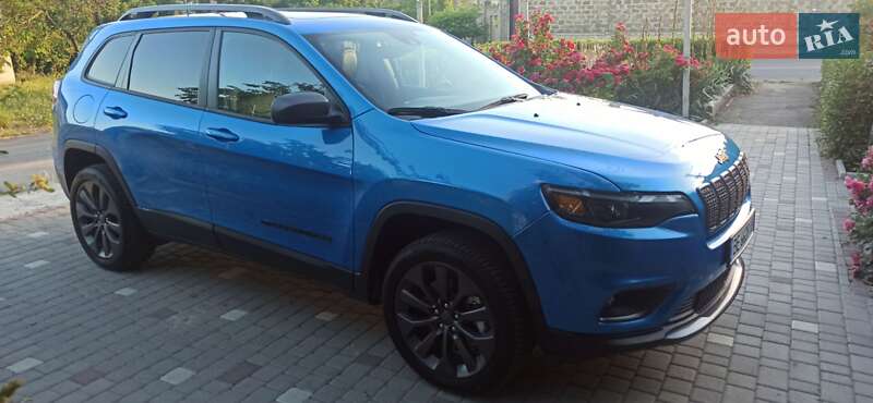 Позашляховик / Кросовер Jeep Cherokee 2021 в Миколаєві