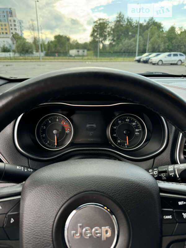 Внедорожник / Кроссовер Jeep Cherokee 2018 в Львове