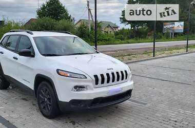 Позашляховик / Кросовер Jeep Cherokee 2015 в Івано-Франківську