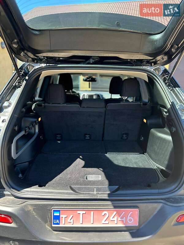 Внедорожник / Кроссовер Jeep Cherokee 2014 в Львове фото 7 Внедорожник / Кроссовер Jeep Cherokee 2014 в Львове