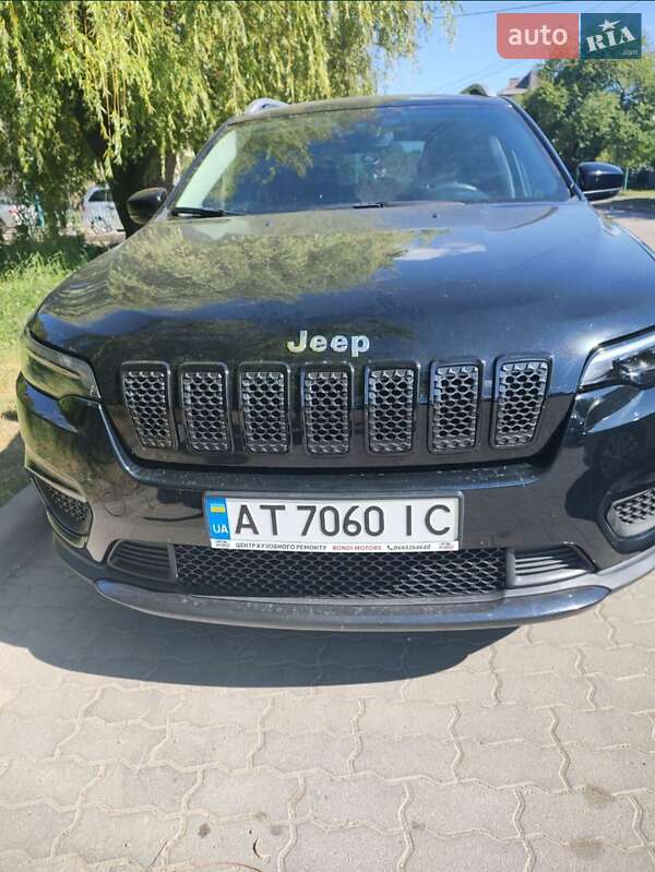 Jeep Cherokee 2021