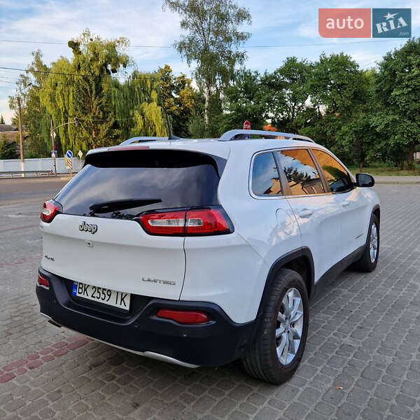 Внедорожник / Кроссовер Jeep Cherokee 2017 в Остроге