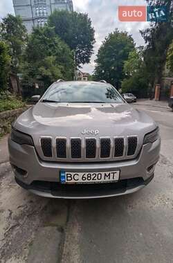 Внедорожник / Кроссовер Jeep Cherokee 2018 в 