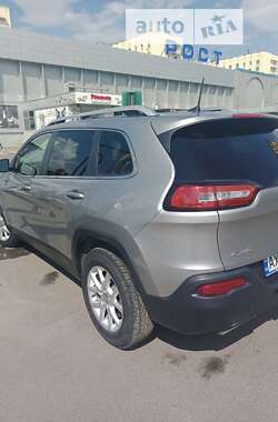 Внедорожник / Кроссовер Jeep Cherokee 2016 в Харькове