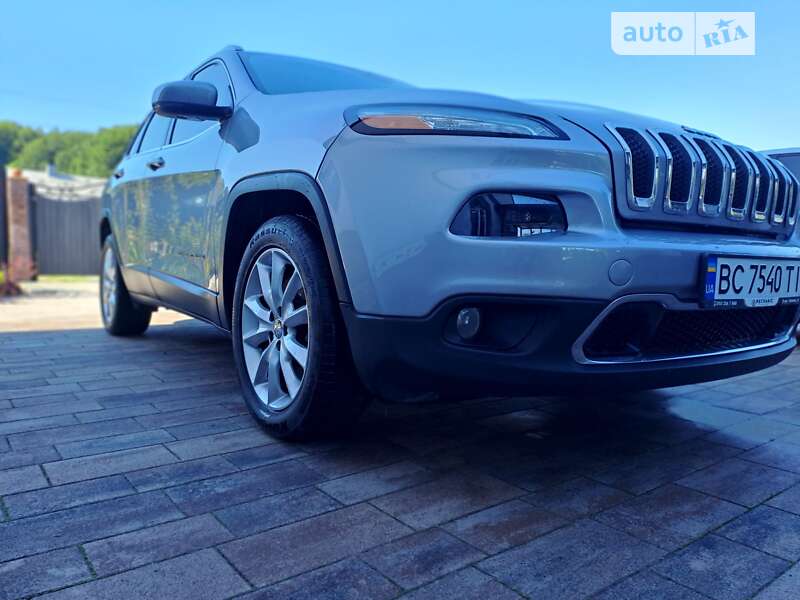 Позашляховик / Кросовер Jeep Cherokee 2016 в Жовкві фото 7 Позашляховик / Кросовер Jeep Cherokee 2016 в Жовкві