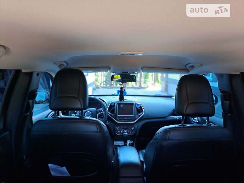 Позашляховик / Кросовер Jeep Cherokee 2016 в Жовкві фото 9 Позашляховик / Кросовер Jeep Cherokee 2016 в Жовкві