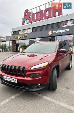 Внедорожник / Кроссовер Jeep Cherokee 2015 в Киеве