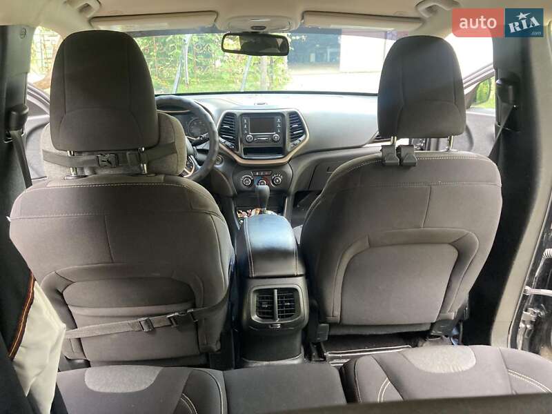 Позашляховик / Кросовер Jeep Cherokee 2017 в Ірпені фото 19 Позашляховик / Кросовер Jeep Cherokee 2017 в Ірпені