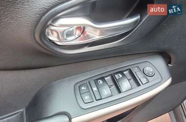 Позашляховик / Кросовер Jeep Cherokee 2017 в Херсоні