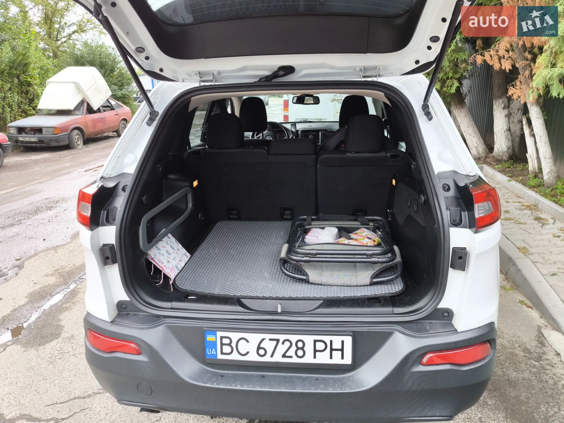 2014 Jeep Cherokee - мініатюра 4