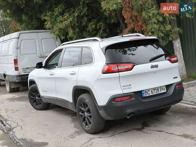 Внедорожник / Кроссовер Jeep Cherokee 2014 в Львове