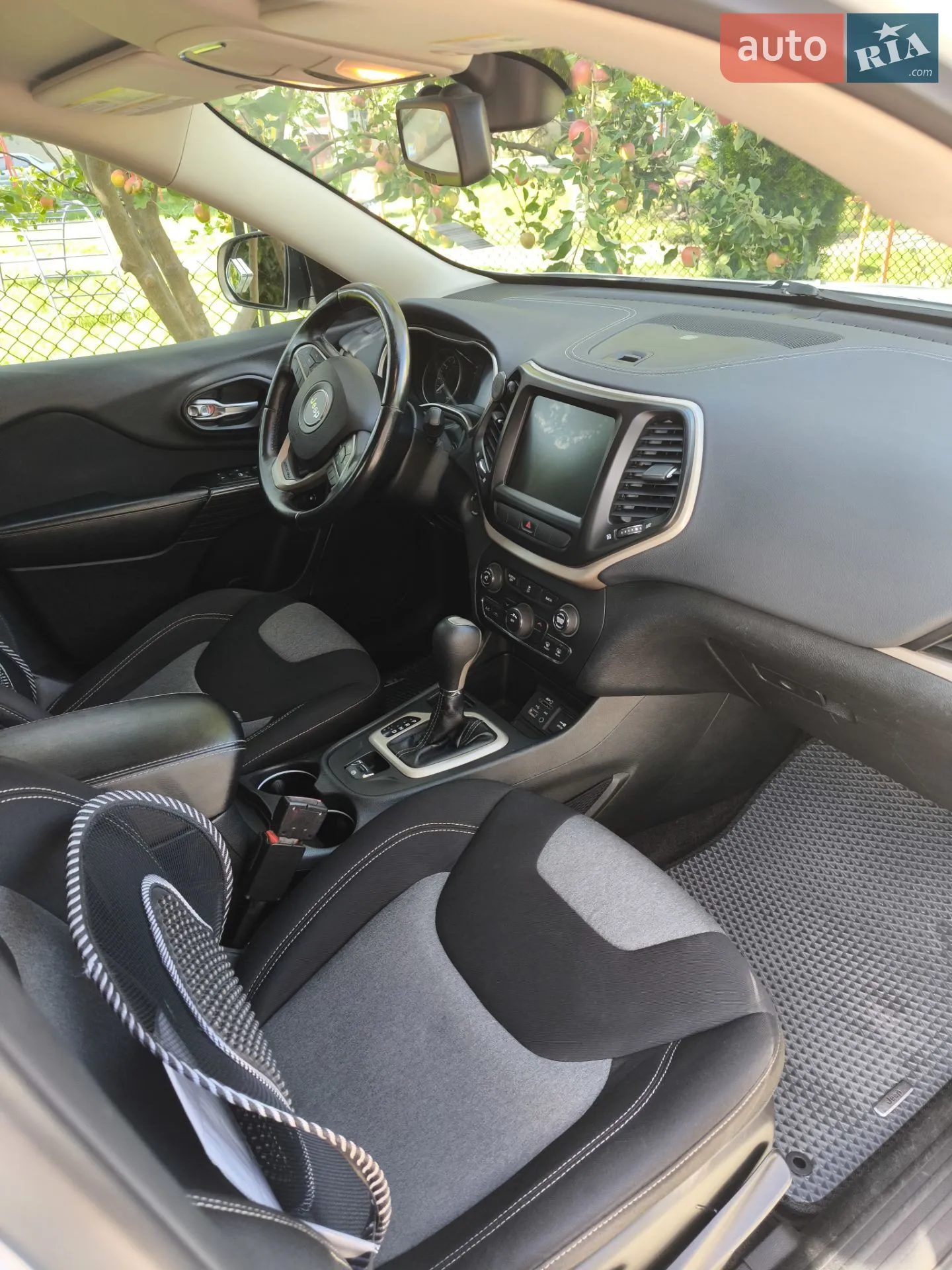 2014 Jeep Cherokee - мініатюра 11