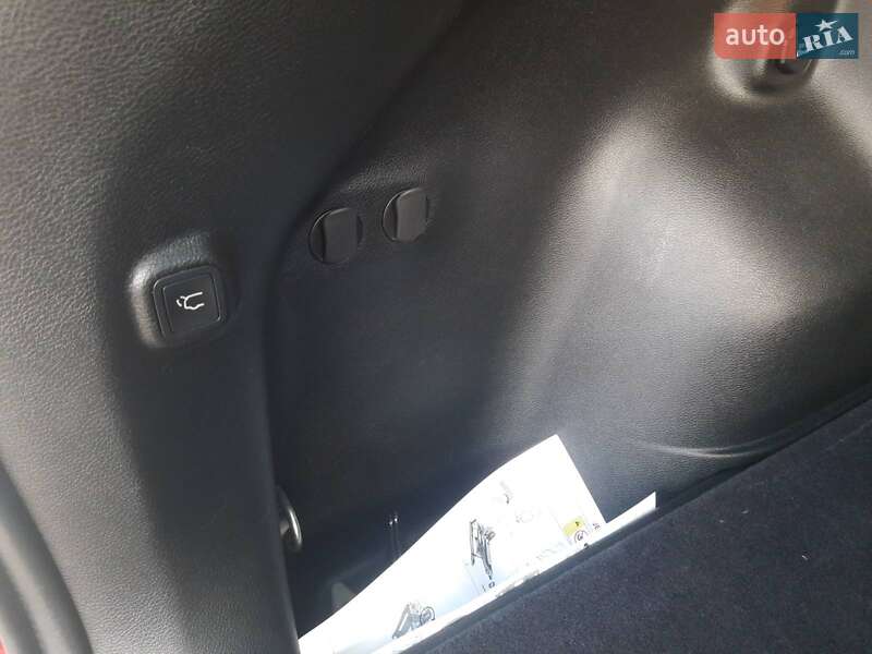 Внедорожник / Кроссовер Jeep Cherokee 2018 в Тетиеве фото 3 Внедорожник / Кроссовер Jeep Cherokee 2018 в Тетиеве