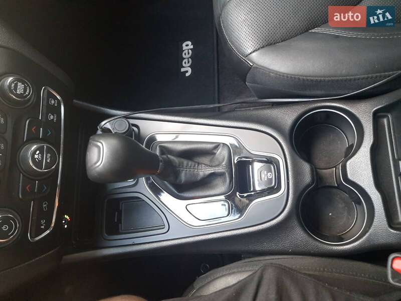 Внедорожник / Кроссовер Jeep Cherokee 2018 в Тетиеве фото 8 Внедорожник / Кроссовер Jeep Cherokee 2018 в Тетиеве