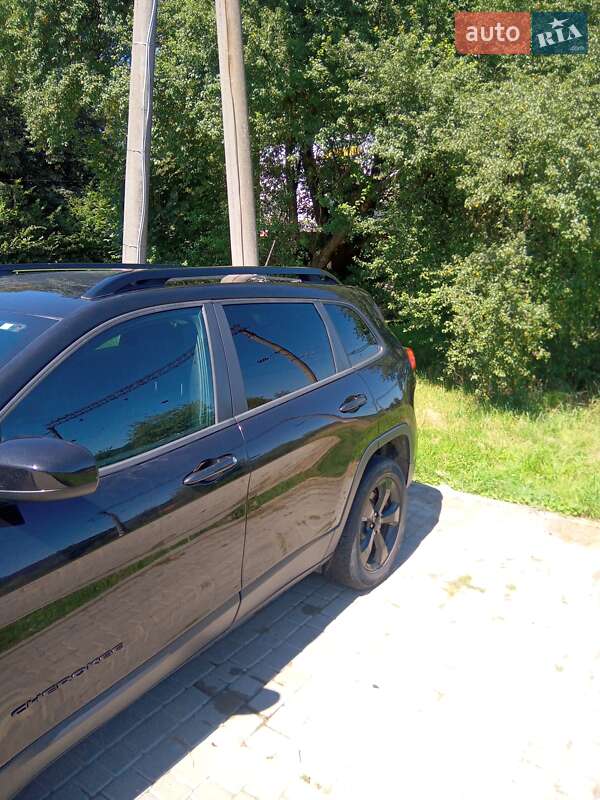 Внедорожник / Кроссовер Jeep Cherokee 2015 в Моршине фото 7 Внедорожник / Кроссовер Jeep Cherokee 2015 в Моршине