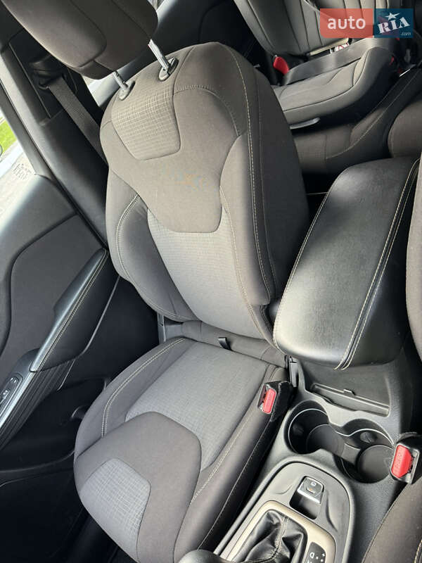 Внедорожник / Кроссовер Jeep Cherokee 2015 в Львове фото 14 Внедорожник / Кроссовер Jeep Cherokee 2015 в Львове