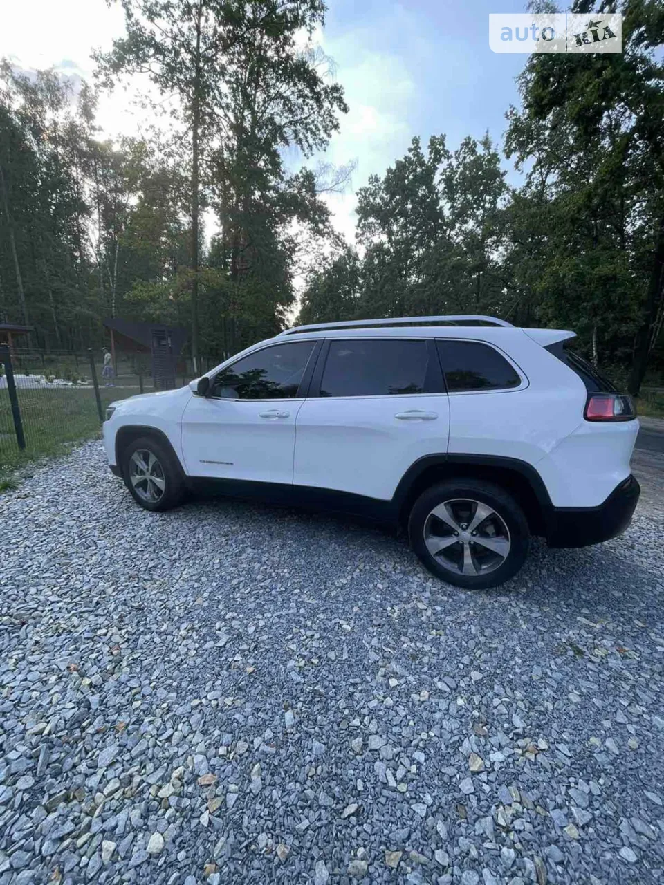 2019 Jeep Cherokee - мініатюра 25
