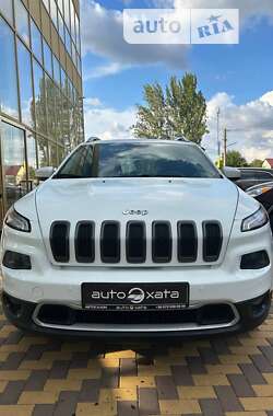 Внедорожник / Кроссовер Jeep Cherokee 2015 в Николаеве